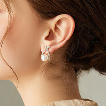 Load image into Gallery viewer, Korea Women Rhinestone Pearl Earrings Ear Stud Fashion Accessories
