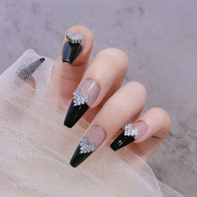 Load image into Gallery viewer, Nail Art Heart Diamond Jewelry Shiny Heart Shaped Zircon Nail Decorative Diamond Accessories Manicure Ornaments
