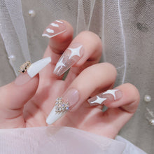 Load image into Gallery viewer, Nail Art Heart Diamond Jewelry Shiny Heart Shaped Zircon Nail Decorative Diamond Accessories Manicure Ornaments
