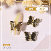 Load image into Gallery viewer, Nail Art Crystal Butterfly Jewelry Gold Edge Metal Rhinestone Three-dimensional Nail Butterfly Jewelry Nail Art Decoration
