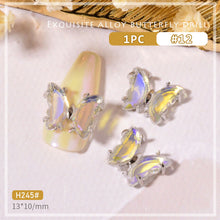 Load image into Gallery viewer, Nail Art Crystal Butterfly Jewelry Gold Edge Metal Rhinestone Three-dimensional Nail Butterfly Jewelry Nail Art Decoration
