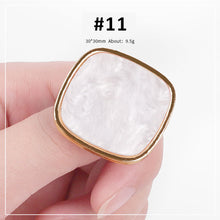 Load image into Gallery viewer, Faux Shell Rings Palette Nail Paint Palette Resin Palette Manicure Draw Paint Tool Nail Art Accessories
