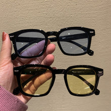 Load image into Gallery viewer, Multicolor Women Small Frame HD Sunglasses Summer Anti-UV Sunscreen Fashion Trend Sun Eyewear
