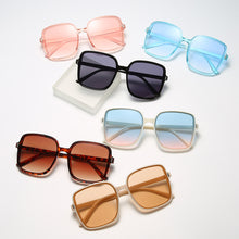 Load image into Gallery viewer, Gradient Square Frame Sunglasses Trend UV Protection Retro Sunglasses Fashion Women Sunglasses Outdoor Glasses
