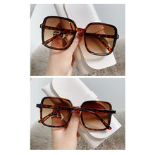 Load image into Gallery viewer, Gradient Square Frame Sunglasses Trend UV Protection Retro Sunglasses Fashion Women Sunglasses Outdoor Glasses
