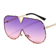 Load image into Gallery viewer, Large Frame Sunglasses Personality Trend Sunglasses UV Protection Retro Sunglasses Outdoor Glasses for Men Women
