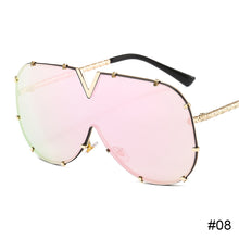 Load image into Gallery viewer, Large Frame Sunglasses Personality Trend Sunglasses UV Protection Retro Sunglasses Outdoor Glasses for Men Women
