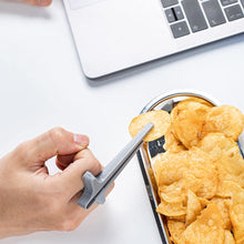 Load image into Gallery viewer, 1Pc Hands-free Snack Chopstick Play Games Finger Chopsticks Easy to Use Plastic Multifunctional Snack Clip Convenient Tong for Gaming
