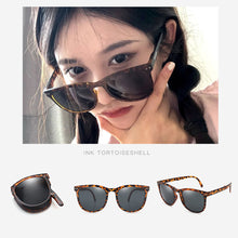 Load image into Gallery viewer, Polarized Foldable Sunglasses Folding Glasses With Case Men Women Mirrored Sun Glasses Folded Super Ultra Light Sunglasses
