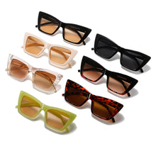 Load image into Gallery viewer, Women Simple Sunglasses UV Protection Retro Sunglasses Fashion Sunglasses Outdoor Travel Sunglasses
