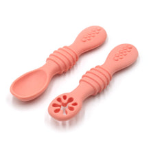 Load image into Gallery viewer, 2pcs/Set Baby Feeding Training Spoons Utensils Set Toddler Leaning Eating Tableware Baby Silicone Teether Toys Feeding Scoop Training

