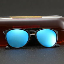 Load image into Gallery viewer, Fashion Vintage Women's Sunglasses Polarized Classic Anti Glare Driving Sun Glasses For Men
