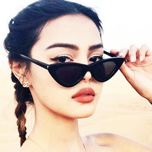 Load image into Gallery viewer, Retro Cat Eye Sunglasses Triangle Small Frame Sunglasses Simple Fashion Outdoor Sunglasses for Women
