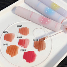 Load image into Gallery viewer, Matte Non-fading Non-stick Cup Lip Glaze Lipstick Female Milk Tea Color Daily Temperament Cosmetics Lipstick Make Up
