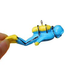 Load image into Gallery viewer, Aquarium Accessories Simulated Diver 1pc Resin Floating Aquarium Ornaments Interesting Decor Fish Tank Landscaping Decoration Toy Pendant
