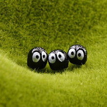 Load image into Gallery viewer, 10PCS Mini Dust Ball Elves Resin Craft Singular Totoro Figure Black Coal Briquettes Miniature Figurines Fairy Garden Ornaments Moss Micro Landscape Decoration Accessories
