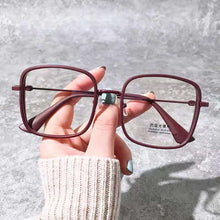 Load image into Gallery viewer, Retro Anti Blue Light Glasses Metal Glasses Frame Fashion Comfortable Transparent Glasses For Women Men
