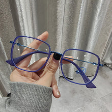 Load image into Gallery viewer, Retro Anti Blue Light Glasses Metal Glasses Frame Fashion Comfortable Transparent Glasses For Women Men
