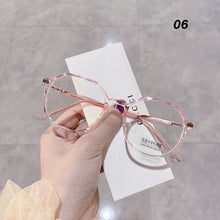 Load image into Gallery viewer, Polygonal Frame Anti Blue Light Glasses Lightweight Flat Glasses Fashion Comfortable Transparent Glasses
