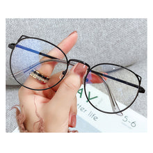 Load image into Gallery viewer, Cute Anti Blue Light Glasses Metal Glasses Frame Flat Glasses Fashion Comfortable Transparent Glasses For Women
