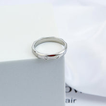 Load image into Gallery viewer, 3mm Titanium Steel Thin Ring Couple Stainless Steel Ring Hand Jewelry Simple Design Wedding Rings for Women Men
