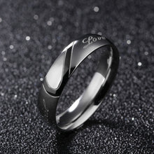 Load image into Gallery viewer, Stainless Steel Couple Rings Titanium Half Peach Heart-shaped Rose Gold Black Color Wedding Promise Ring For Lovers Women Men Engagement Jewelry
