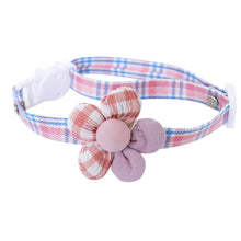 Load image into Gallery viewer, Flower Pet Collar Adjustable Cat Collar Necklace Cute Pet Cat Dog Pendant Safety Collar Four Seasons General Pets Supplies
