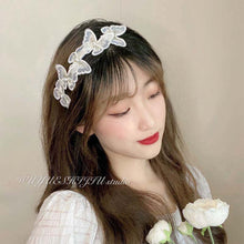 Load image into Gallery viewer, Women Hair Hoops Three-dimensional Butterfly Headband Pearl Hairband Vintage Simple Hair Hoops Hair Accessories
