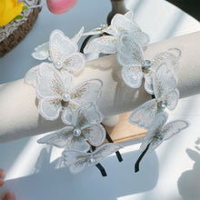 Load image into Gallery viewer, Women Hair Hoops Three-dimensional Butterfly Headband Pearl Hairband Vintage Simple Hair Hoops Hair Accessories
