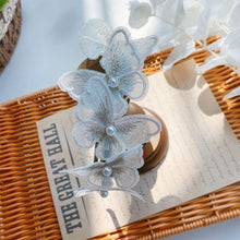Load image into Gallery viewer, Women Hair Hoops Three-dimensional Butterfly Headband Pearl Hairband Vintage Simple Hair Hoops Hair Accessories
