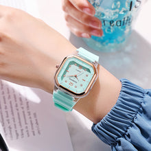 Load image into Gallery viewer, Women Colorful Sport Silicone Jelly Quartz Watch Men Casual Wristwatch Couple Watch
