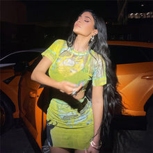 Load image into Gallery viewer, Women Two-piece Round Neck Short-sleeved Crop Mesh T-shirt Green Print High Waist Slim Tight Skirt Suit
