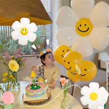 Load image into Gallery viewer, 1Pc White Daisy Flower Foil Balloon Plumeria Helium Ball Wedding Kids Birthday Party Decoration Baby Shower INS Photo Props
