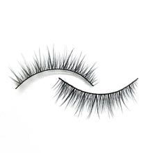 Load image into Gallery viewer, 3 Pairs 5D Soft False Eyelashes Handmade Wispy Fluffy Long Lashes Professional Natural Lashes Nature Eye Makeup Tools
