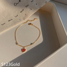Load image into Gallery viewer, Korean Version Vintage Pearl Bracelet Titanium Steel Geometric Bracelet Elegant Jewelry Gift
