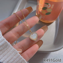 Load image into Gallery viewer, Fasion Women Vintage Titanium Steel Necklace Pearl Pendant Clavicle Chain Jewelry Accessories Gift
