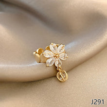 Load image into Gallery viewer, Fashion Diamond Ring Opening Adjust Simple Hollow Geometric Rings Women Jewelry Gift
