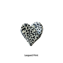 Load image into Gallery viewer, Retro Acetate Heart Shape Small Catch Clip Color Hair Claw Bangs Clip Broken Hair Edge Clip Hairpin
