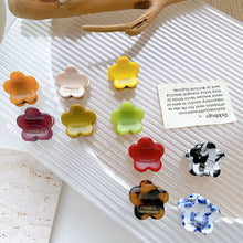 Load image into Gallery viewer, Chic Acetate Flower Shape Small Catch Clip Color Hair Claw Bangs Clip Broken Hair Edge Clip Hairpin
