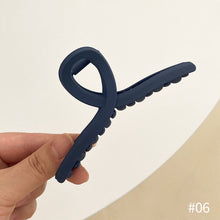 Load image into Gallery viewer, Korean Extra Large Hair Clip for Women Retro Frosted Hair Pin Grab Hair Claw Temperament Barrettes Hair Volume Fashion Accessories
