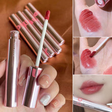 Load image into Gallery viewer, Cute Bear Velvet Lip Glaze Plain Red Lipstick Non-stick Cup Lipstick Elegant Lip Mud Women Female Make Up Water Light Lip Glaze
