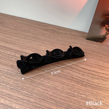 Load image into Gallery viewer, Fashion Flocked Bangs Hair Clip Women Cute Hairgrip Barrettes Headwear Alice Braided Design Girl Hairpins Hair Accessories
