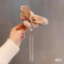 Load image into Gallery viewer, Korean Fashion Plush Bow Grab Clip Elegant Metal Hair Clip for Women Chic Fringe Hair Clamps Exquisite Pendant Hairpin Hair Accessories
