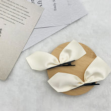 Load image into Gallery viewer, INS Fairy White Satin/Suede Bow Hairpin French Girl Hairpin Bangs Top Hairpin Side Clip
