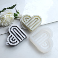 Load image into Gallery viewer, Arch Rainbow Heart Candle Molds Candle Silicone Mold 3D Handmade Craft Aromatherapy Candle Soy Wax Mould Making Supplies
