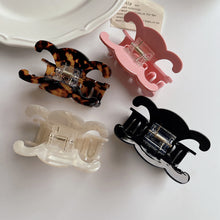 Load image into Gallery viewer, Acetate Plate Hair Clip Fashion Personality Shark Clip Hairpin Simple All-match Hair Accessories for Women
