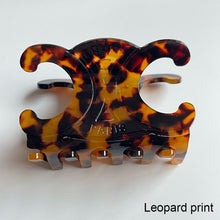 Load image into Gallery viewer, Acetate Plate Hair Clip Fashion Personality Shark Clip Hairpin Simple All-match Hair Accessories for Women
