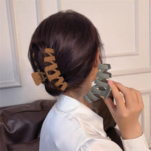 Load image into Gallery viewer, Frosted Cream Hair Clip Cute Wavy All-match Grab Clip Hairpin Simple Fashion Simple Hair Accessories for Women
