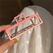 Load image into Gallery viewer, Frosted Metal Gradient Shark Clip Hair Clip Temperament Simple Grab Clip Niche Hair Accessories for Women
