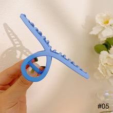 Load image into Gallery viewer, Frosted Metal Gradient Shark Clip Hair Clip Temperament Simple Grab Clip Niche Hair Accessories for Women
